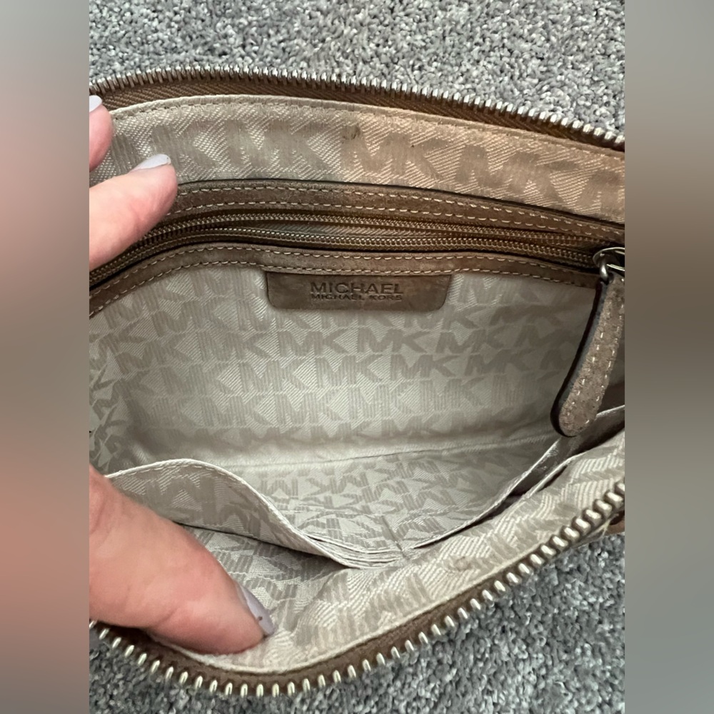 Michael Kors Brown Suede Fringe Wristlet Clutch - Picture 2 of 8